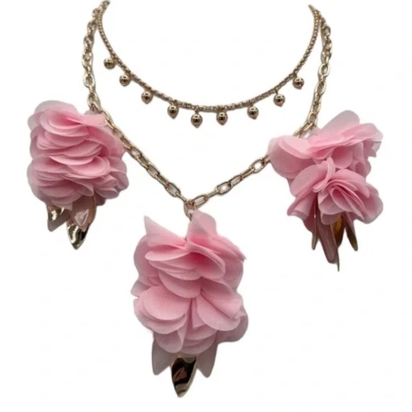 LILLY PULITZER NECKLACE 🩷 CASCADING PETALS- SOFT PINK TROPICS NECKLACE/GOLD - Picture 15 of 15